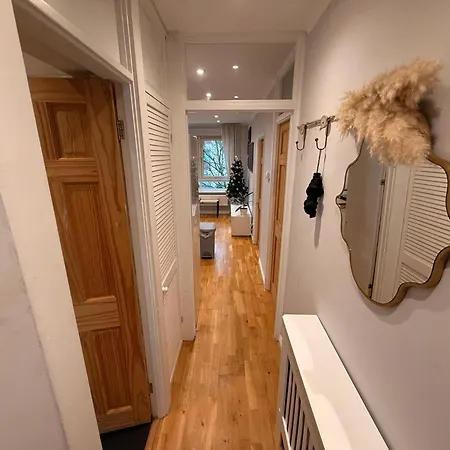 Two Bedroom Flat In The Heart Of Londres Extérieur photo