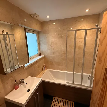 Two Bedroom Flat In The Heart Of Londres Extérieur photo