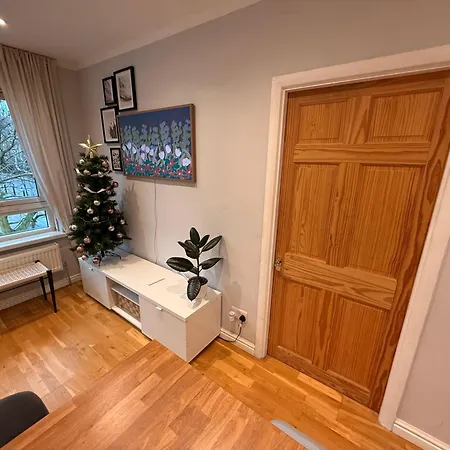Two Bedroom Flat In The Heart Of Londres Extérieur photo